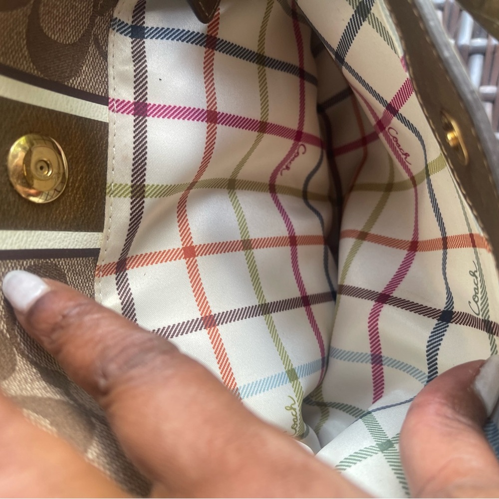 Sold Coach Heritage Brown Signature Tote Bag-Preowned - Picture 10 of 10
